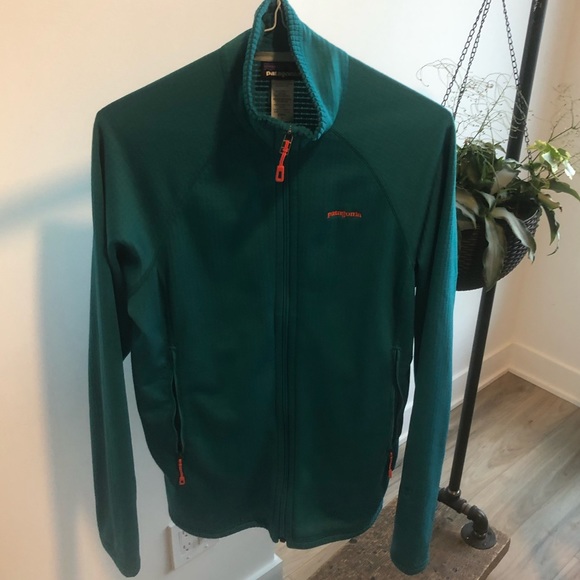 Patagonia zipper fleece and waterproof shell combo, M - Picture 7 of 8